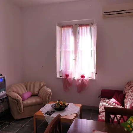 Holiday home Fontanelle *